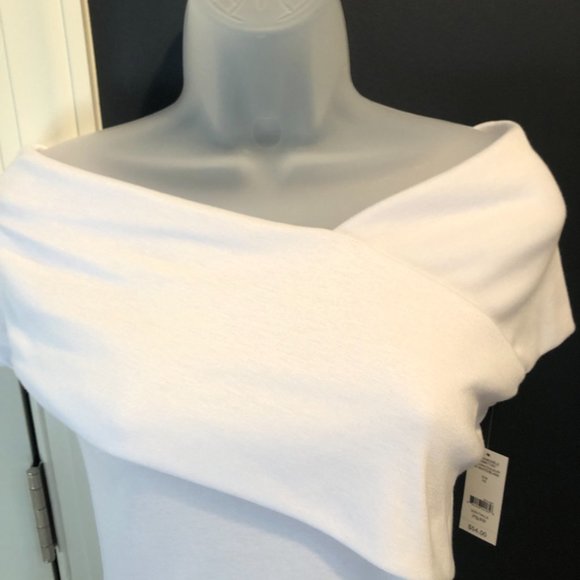 *HP* NWT! Lord & Taylor Classic Wrap Top SP - Picture 3 of 12